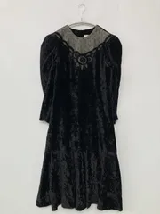 Soir Lyrigue ワンピース 9 ブラック ベロア 無地 ドット柄 ビジュー 刺繍 長袖 ひざ丈 フレア