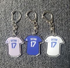 ドジャース　ユニフォーム（Lサイズ） キーホルダー　大谷翔平 2点セット 新品 ドジャース ユニフォームキーホルダー 白 キーリング