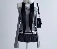 ペールソープ リー リボン オフショルダー Tシャツ 新品 グレー (ブラックも出品)