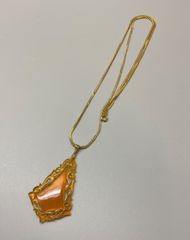 大振り 鼈甲ネックレス 〜帆船を閉じ込めた琥珀色の情景〜 - メルカリ