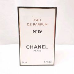 未使用 CHANEL シャネル N°19 ナンバーナインティーン パルファム