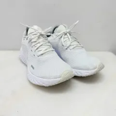 (275)ナイキ スニーカー Revolution ランニングシューズ 白