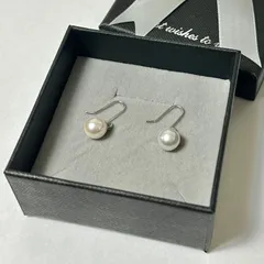 新品（送料無料）日本産 アコヤ真珠 アメリカンピアス 8.5-9.0mm ホワイト ギフトラッピング付き　チタンポスト 母の日 プレゼント 珍珠 結婚式 パール ピアス パーティー 入学式　卒業式 フォーマル イアリング 誕生日　プレゼント　プロポーズ　ギフト