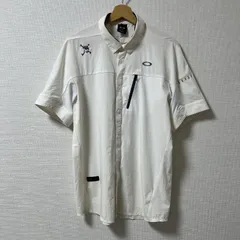 ビックサイズ！XLサイズ (^w^)b OAKLEY オークリー 半袖シャツ ポロシャツ ゴルフ 襟付き GOLF メッシュ切り替え ジップポケット付き パンチング加工 通気孔デザイン オフホワイト アイボリー 白 クリーム メンズ OM10955HGのサムネイル
