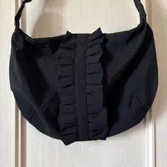 YAYA　フリル　ハンドメイド　HANDMADE　　バッグ　bag　shoulder　ショルダー　黒 ブラック BLACK クロ くろ　無地　お呼ばれ　デート　オフィスカジュアル　食事会