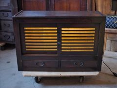 大川家具ダークブラウン木製収納棚焼杉 - メルカリ