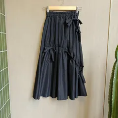 ★ふわっと揺れるシルエットと大きめリボンで女の子らしい印象に★ ルエム Loueme 『たくさん付いたリボンがきゅん映え』メニーリボンギャザーフレアスカート 【F】のサムネイル