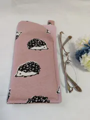 ハンドメイド　メガネケース　ハリネズミ　ピンク　B095