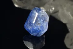 【１点物】AAAA透明☆青い花火 デュモルチェライトインクォーツ　11x9mm　原石ラフカット ルース パワーストーン 天然石 _PD560
