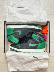 ジョーダン1 レトロ ハイ パイナップル グリーン ブラック 出品