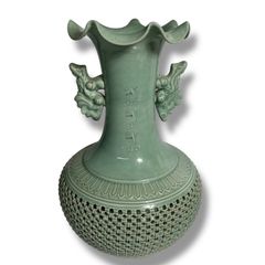 【じいちゃんのコレクション】青緑色 陶器 花瓶 象の持ち手付き じいちゃんのコレクション】青緑色 陶器 花瓶 象の持ち手付き - メルカリ