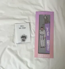 ジョングク ぬいぐるみ キーホルダー + BTS WORLD キーホルダー (ビウォル・バンタン・bts) 非公式グッズ