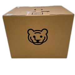 アークナイツ1周年記念グッズ（イラスト集、コラボキャップ、特製