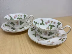 ウェッジウッド ワイルドストロベリー カップ&ソーサー2客セット