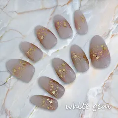 星くずネイル 星降るホワイトグラデ ご褒美ネイル ネイルチップ [Ato096]