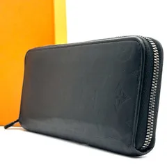 【黒に浮かぶ品格】　LOUIS VUITTON　ジッピーウォレット・ヴェルティカル 長財布 モノグラムシャドウ ラウンドファスナー 14カード　ブラック