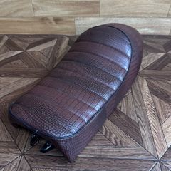 ブラック バイクシート ストライプデザイン - メルカリ