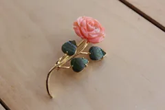 KT15【希少】天然 赤珊瑚 ブローチ 原枝 枝 昭和レトロ ヴィンテージ レッド