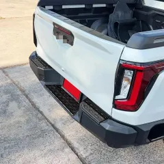 送料無料 トヨタ HILUX 2026年対応 リアバンパーステップ 尾門ステップガード 防傷プレート 外装パーツ 専用設計 高耐久 3点セット