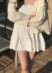 白フレアスカート