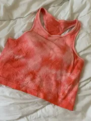 ルルレモン エブトゥストリート レーサーバック クロップド タンクトップ