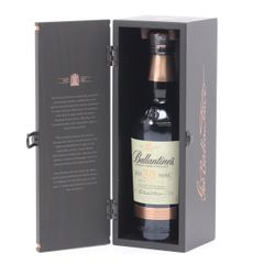 Ballartine's バランタイン 30 700ml 木箱 付き 未開栓 - メルカリ
