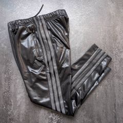 Item thumbnail for item d9bbdd35-cc22-4706-870d-549b152d07cd