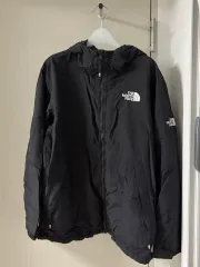 THE NORTH FACE ザノースフェイス ブラック ウィンドブレーカー L (100)