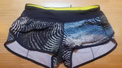 ルルレモン ショーツ 6 サイズ