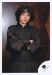 【中古】生写真(ジャニーズ) 少年忍者/鈴木悠仁/膝上/少年忍者「俺たちのBANG!!!~大劇場を占拠せよ~」グッズオフショット/公式生写真