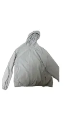 ユニクロ U パーカ