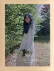 【中古】女性アイドル写真集 ≪韓流≫ 付録付)TWICE TZUYU 1st Photobook 「Yes I am Tzuyu.」(Peach ver.)(韓国版)