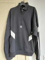 アディダス ハーフジップ ブラック (Lサイズ)