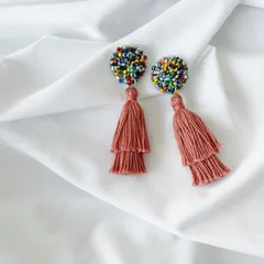 マルチカラーなつぶつぶ×2連タッセル(オレンジ) ビーズ刺繍ピアス/イヤリング