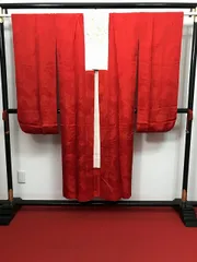 【中古】 Sサイズ 長襦袢 正絹 振袖用 アンティーク 草花地紋の赤 緋襦袢 広衿 