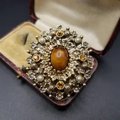 60'70's Sarah Coventry Canada ヴィクトリアン オーバル ヴィンテージ ブローチ ゴールドトーン 華やか ラインストーン装飾 存在感 Y26-L