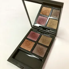 ADDICTION TOKYO   ザ アイシャドウパレット＋スルー ザ グラス   102