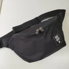 MARY QUANT　マリークワント　リップストップライト　ボディバック　ブラック　L1970