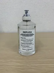 ！3 Maison Margiela REPLICA レイジーサンデーモーニング　100ml 残量4割くらい【プッシュする所欠けています】【美容品】【1.5】