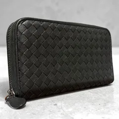 y39 ボッテガヴェネタ　長財布　イントレチャート　ブラック　ラウンドファスナー