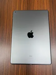 外装美品Apple iPad 第7世代 Wi-Fi　128GB Space gray 電源入らない