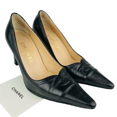 CHANEL ブラックレザーポインテッドトゥパンプス - メルカリ