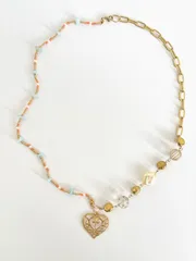 ゴールドチェーン×パステルカラー ハートモチーフアシンメトリーロングネックレス