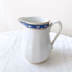 青い花模様の八角形クリームジャグ 青い花模様の八角形クリームジャグ - メルカリ