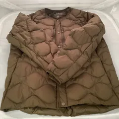 S74 ユニクロ ホワイトウルトラマウンテニアリング ウルトラライトダウン 261970851