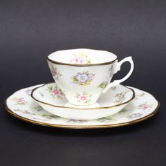 WEDGWOOD スウィートプラム カップ&ソーサー プレート トリオ セット①