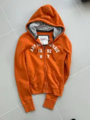 アバクロンビー オレンジ オレンジ フードジップアップ