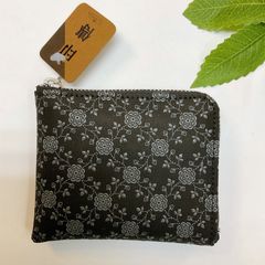 甲州印伝 小銭入れ 【忘れな草 黒×ピンク】鹿革 印傳屋 母の日ギフト 