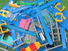 プラレール まとめ売り 大量　直線 曲線 坂曲線 ターンアウト レール 橋脚 情景