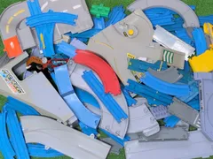 プラレール まとめ売り 大量　直線 曲線 坂曲線 ターンアウト レール 橋脚 情景